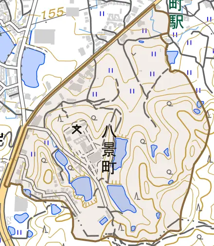 八景町とその周辺の地図。町の範囲を重ねている