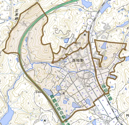 西相野とその周辺の地図。町の範囲を重ねている