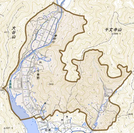 下青野とその周辺の地図。町の範囲を重ねている