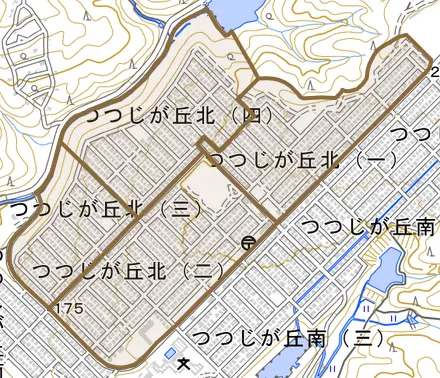 つつじが丘北とその周辺の地図。町の範囲を重ねている