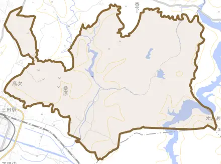 山田とその周辺の地図。町の範囲を重ねている