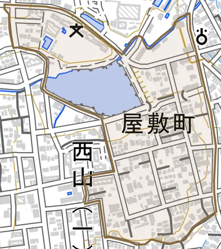 屋敷町とその周辺の地図。町の範囲を重ねている