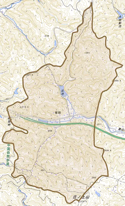 皆田とその周辺の地図。町の範囲を重ねている
