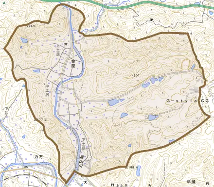 金屋とその周辺の地図。町の範囲を重ねている