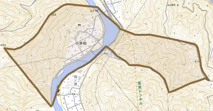 小赤松とその周辺の地図。町の範囲を重ねている