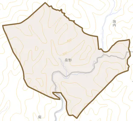 桑野とその周辺の地図。町の範囲を重ねている