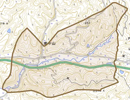 南中山とその周辺の地図。町の範囲を重ねている