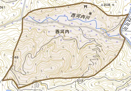 西河内とその周辺の地図。町の範囲を重ねている