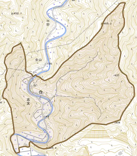 志文とその周辺の地図。町の範囲を重ねている