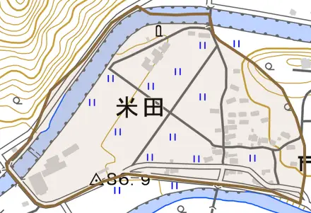 米田とその周辺の地図。町の範囲を重ねている
