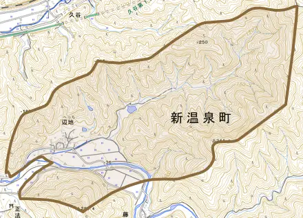 辺地とその周辺の地図。町の範囲を重ねている