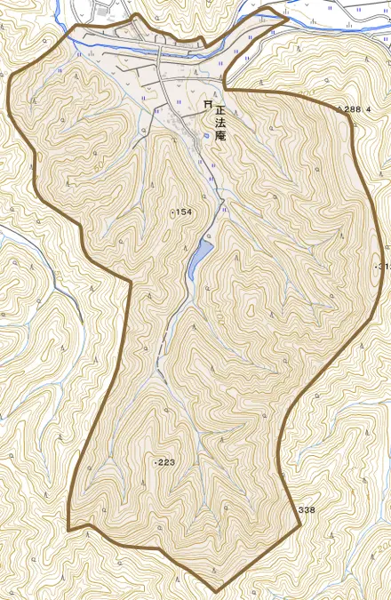 正法庵とその周辺の地図。町の範囲を重ねている