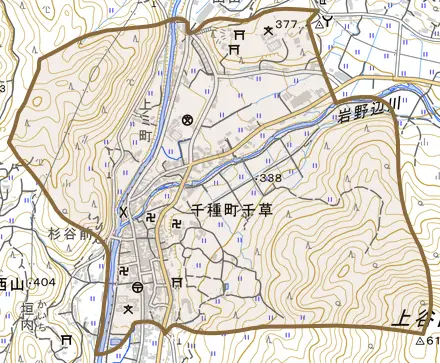 千種町千草とその周辺の地図。町の範囲を重ねている