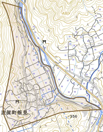 波賀町飯見とその周辺の地図。町の範囲を重ねている