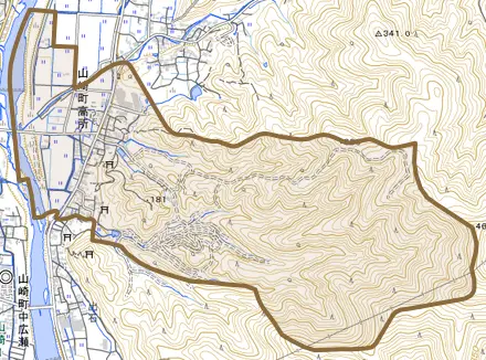 山崎町高所とその周辺の地図。町の範囲を重ねている