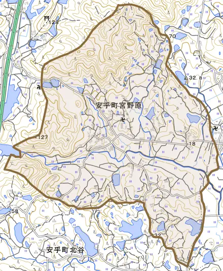 安乎町宮野原とその周辺の地図。町の範囲を重ねている