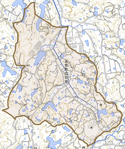 五色町広石北とその周辺の地図。町の範囲を重ねている