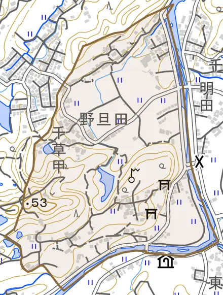 千草甲とその周辺の地図。町の範囲を重ねている