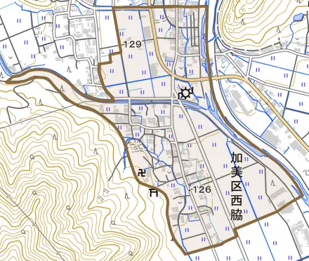 加美区西脇とその周辺の地図。町の範囲を重ねている