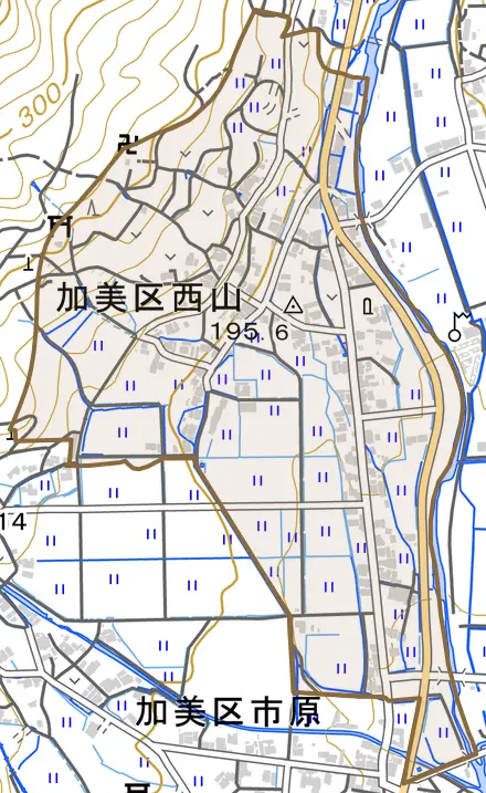 加美区西山とその周辺の地図。町の範囲を重ねている