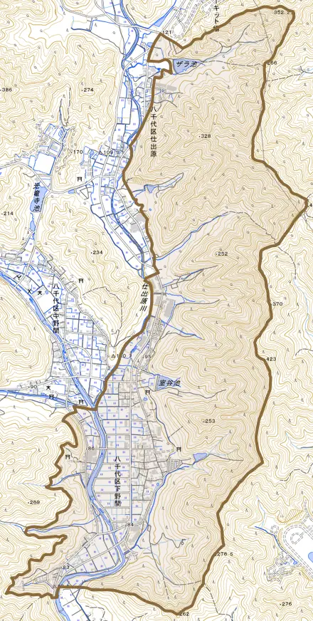 八千代区下野間とその周辺の地図。町の範囲を重ねている