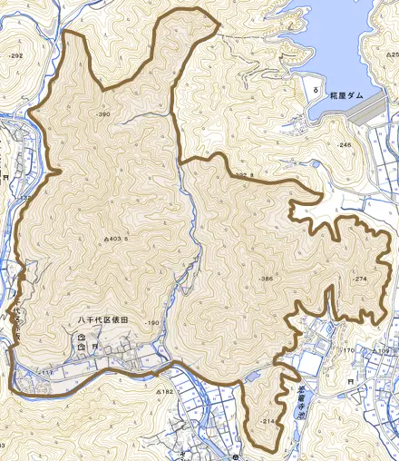 八千代区俵田とその周辺の地図。町の範囲を重ねている