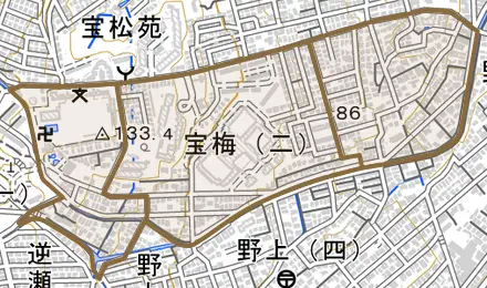 宝梅とその周辺の地図。町の範囲を重ねている