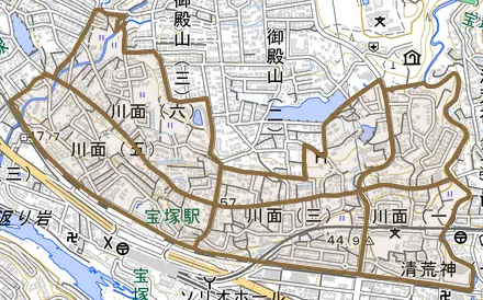 川面とその周辺の地図。町の範囲を重ねている