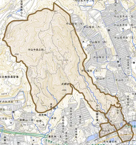 中山寺とその周辺の地図。町の範囲を重ねている