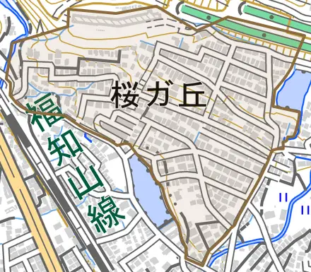 桜ガ丘とその周辺の地図。町の範囲を重ねている