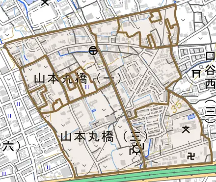 山本丸橋とその周辺の地図。町の範囲を重ねている