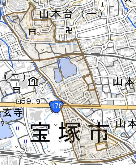 山本西とその周辺の地図。町の範囲を重ねている