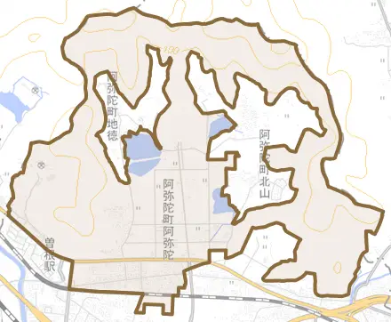 阿弥陀町阿弥陀とその周辺の地図。町の範囲を重ねている