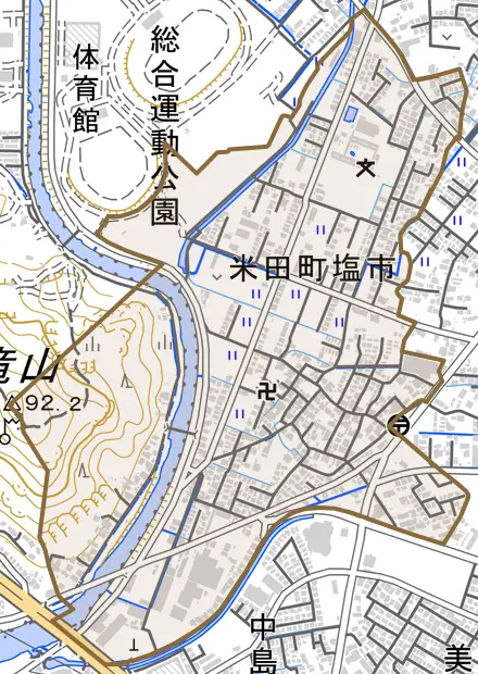 米田町塩市とその周辺の地図。町の範囲を重ねている
