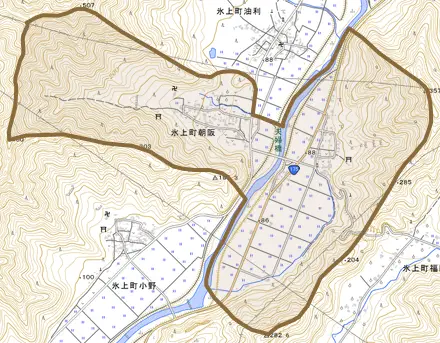 氷上町朝阪とその周辺の地図。町の範囲を重ねている