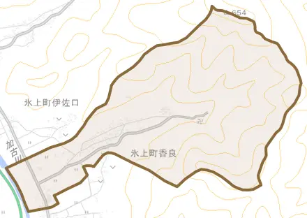 氷上町香良とその周辺の地図。町の範囲を重ねている
