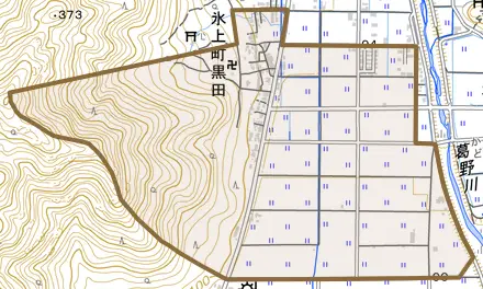 氷上町黒田とその周辺の地図。町の範囲を重ねている
