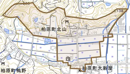 柏原町北山とその周辺の地図。町の範囲を重ねている