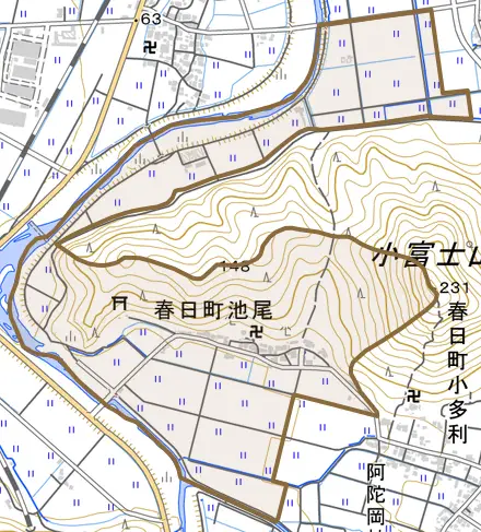 春日町池尾とその周辺の地図。町の範囲を重ねている