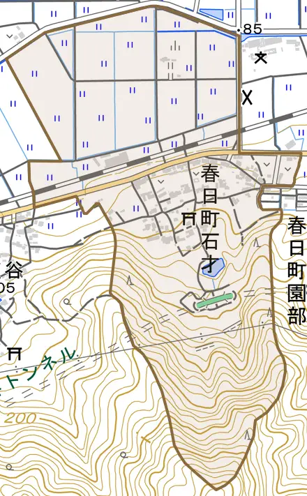 春日町石才とその周辺の地図。町の範囲を重ねている