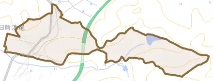 春日町小多利とその周辺の地図。町の範囲を重ねている
