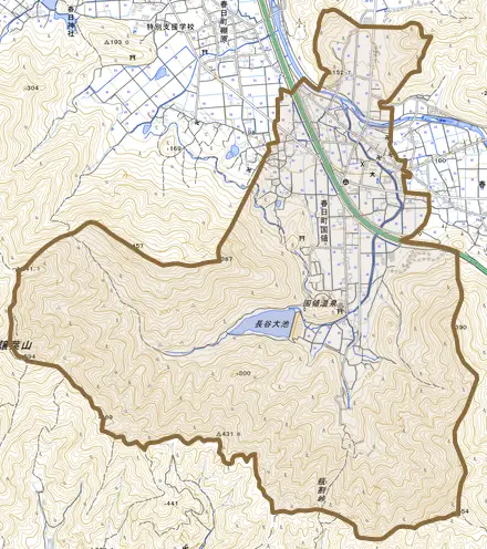春日町国領とその周辺の地図。町の範囲を重ねている