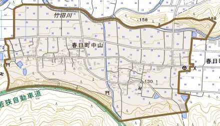 春日町中山とその周辺の地図。町の範囲を重ねている