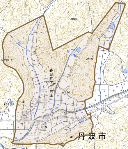 春日町下三井庄とその周辺の地図。町の範囲を重ねている