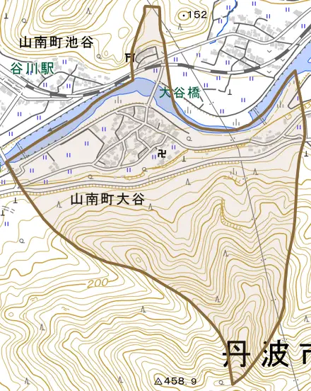 山南町大谷とその周辺の地図。町の範囲を重ねている
