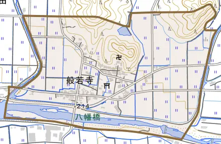 般若寺とその周辺の地図。町の範囲を重ねている