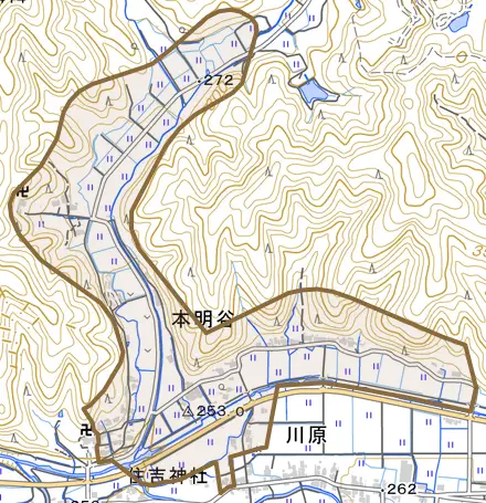 本明谷とその周辺の地図。町の範囲を重ねている