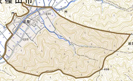 垣屋とその周辺の地図。町の範囲を重ねている
