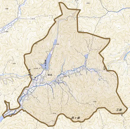 栗柄とその周辺の地図。町の範囲を重ねている