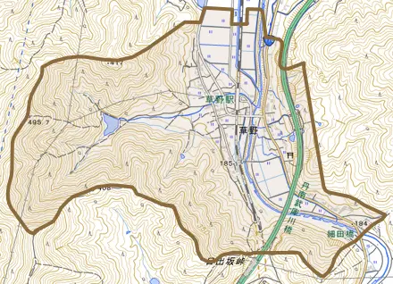 草野とその周辺の地図。町の範囲を重ねている